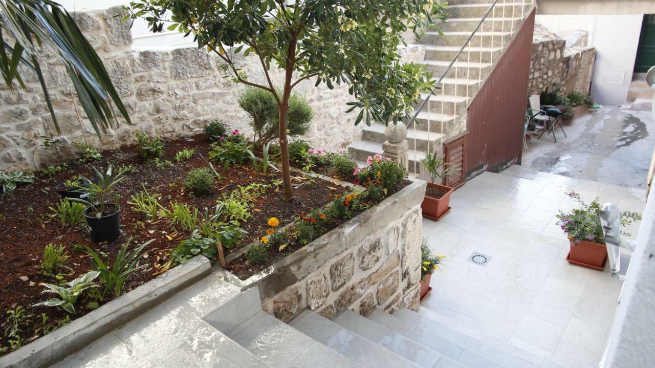 City Center Garden Apartments Šibenik Exterior foto